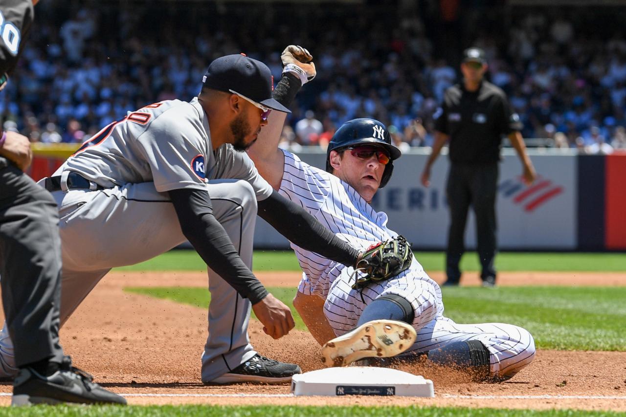 Tigers add Torres to infield mix on 1-year deal